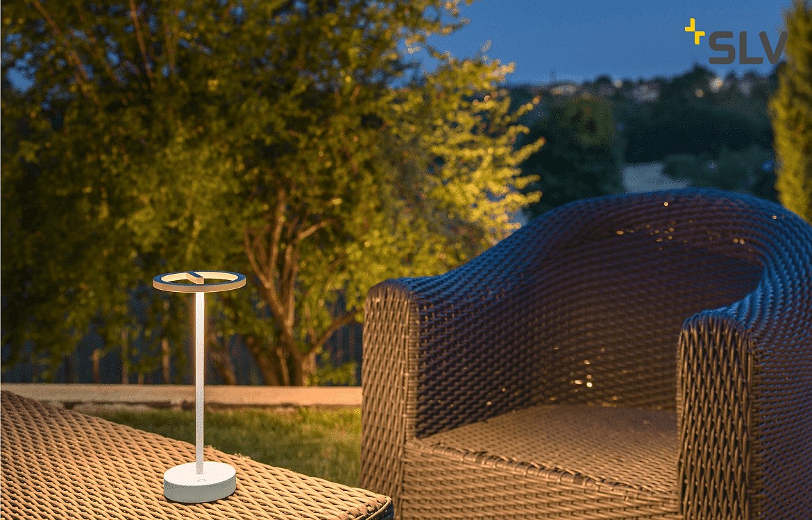 SLV Lampe de table à accu VINOLINA ONE avec variateur tactile, forme de l'anneau, avec station de recharge IP54, blanche gradable SLV Lampe de table à accu VINOLINA ONE avec variateur tactile, forme de l'anneau, avec station de recharge IP54, blanche gradable