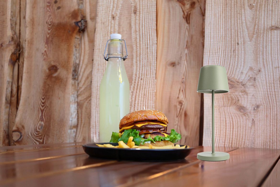 Deko-Light Lampe de table à accu s avec variateur tactile, avec chargeur, 15 pièces IP65, mat, gris-vert gradable Deko-Light Lampe de table à accu s avec variateur tactile, avec chargeur, 15 pièces IP65, mat, gris-vert gradable
