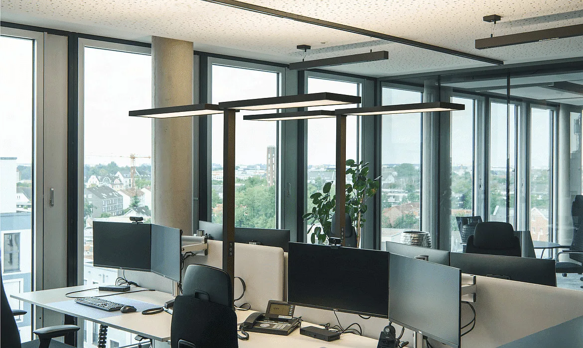 SLV Lampadaire WORKLIGHT PRO IP20, noir gradable SLV Lampadaire WORKLIGHT PRO IP20, noir gradable