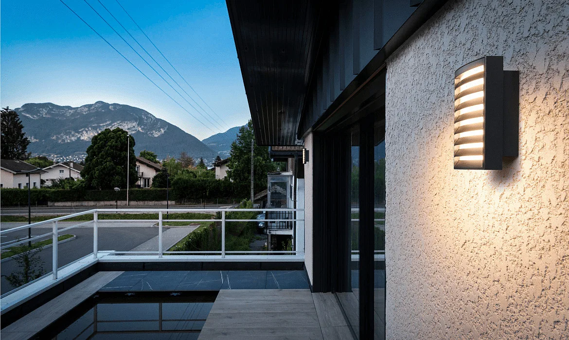 SLV outdoor wall luminaire RASTERLYS WL square, with diffuser, sea-air resistant, arched IP65, anthracite dimmable SLV outdoor wall luminaire RASTERLYS WL square, with diffuser, sea-air resistant, arched IP65, anthracite dimmable