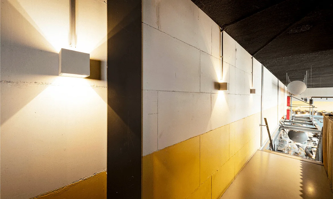 SLV Luminaire mural PLASTRA CUBE angulaire G9, blanche SLV Luminaire mural PLASTRA CUBE angulaire G9, blanche