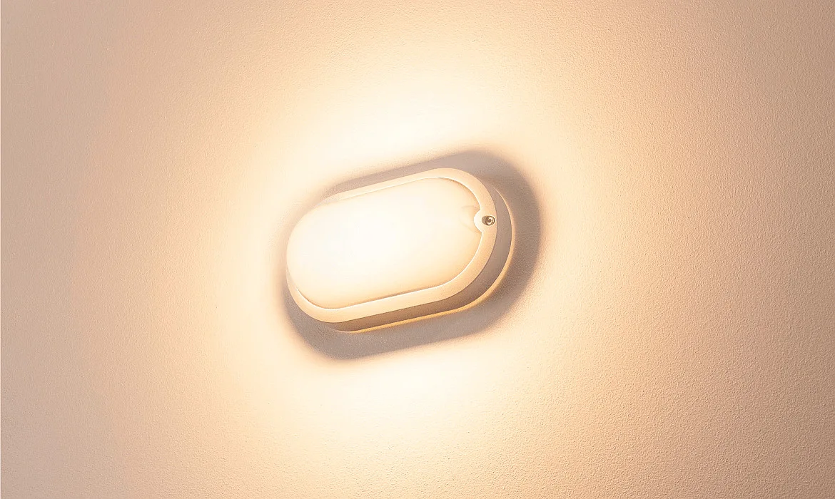 SLV Luminaire mural d'extérieur TERANG 2 ovale IP44, blanche SLV Luminaire mural d'extérieur TERANG 2 ovale IP44, blanche