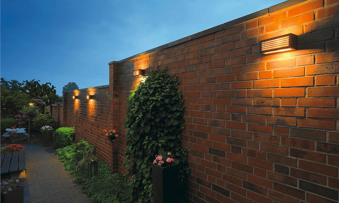 SLV Wall luminaire BOX-L E27, square, E27, max. 18W,, anthracite SLV Wall luminaire BOX-L E27, square, E27, max. 18W,, anthracite