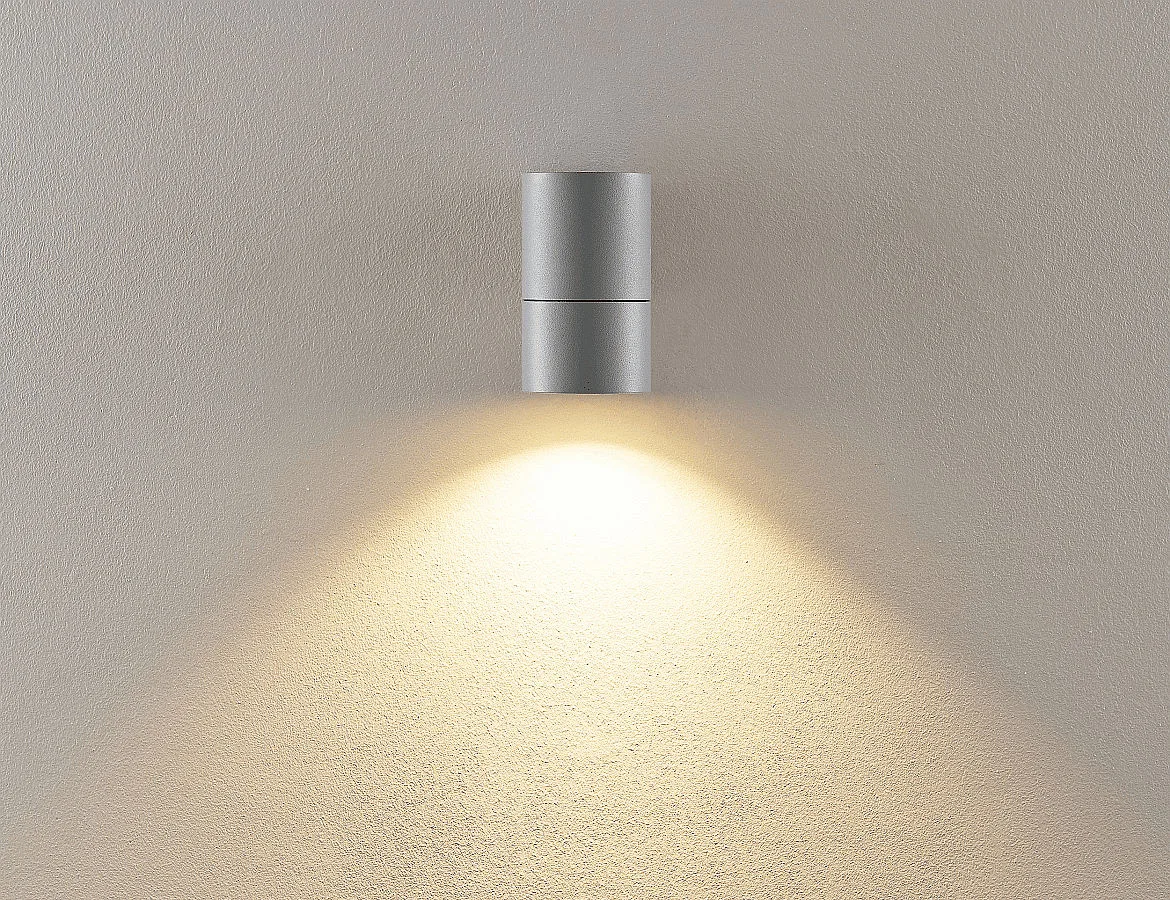 Deko-Light Projecteur de façade ACHERNAR DOWN à 1 flamme, cylindrique, avec douille GU10 IP65, gris clair Deko-Light Projecteur de façade ACHERNAR DOWN à 1 flamme, cylindrique, avec douille GU10 IP65, gris clair