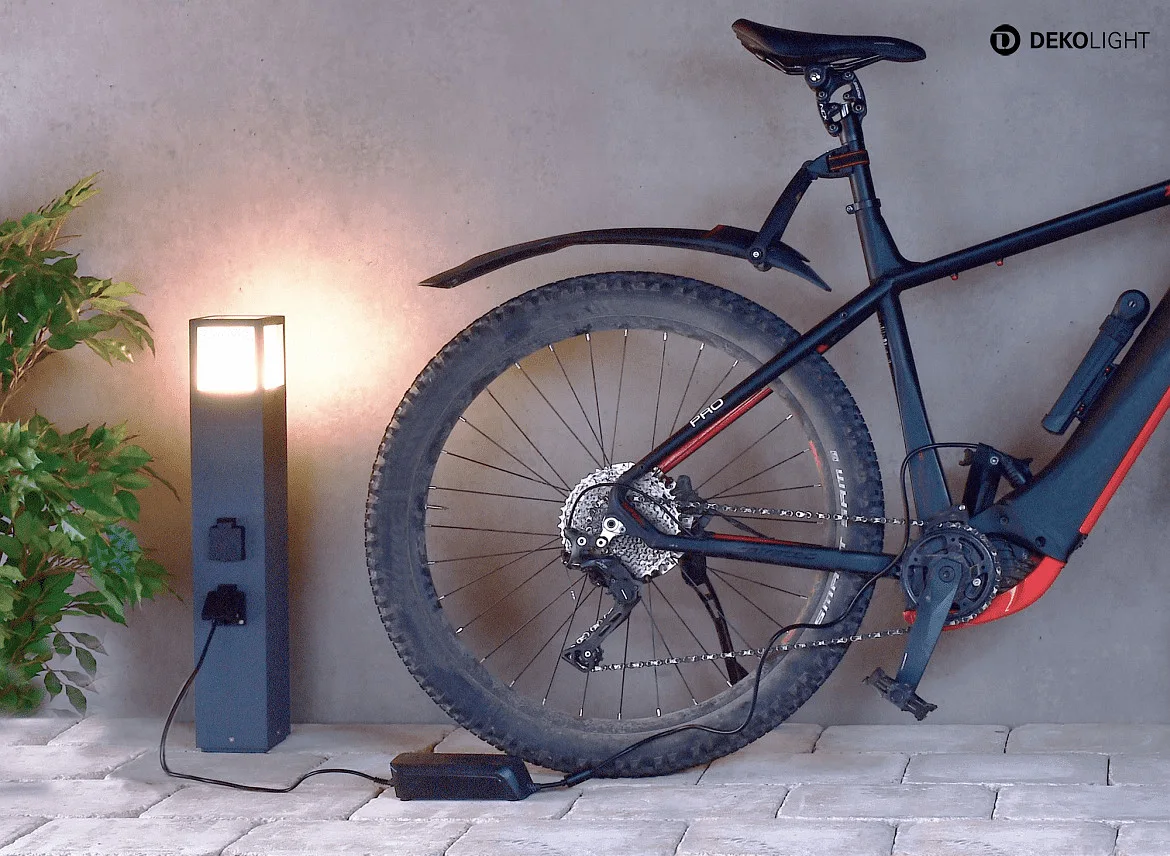 Deko-Light energy column FACADO SOCKET 65 2-fold, short, with lighting, switchable E27 IP54, dark grey Deko-Light energy column FACADO SOCKET 65 2-fold, short, with lighting, switchable E27 IP54, dark grey