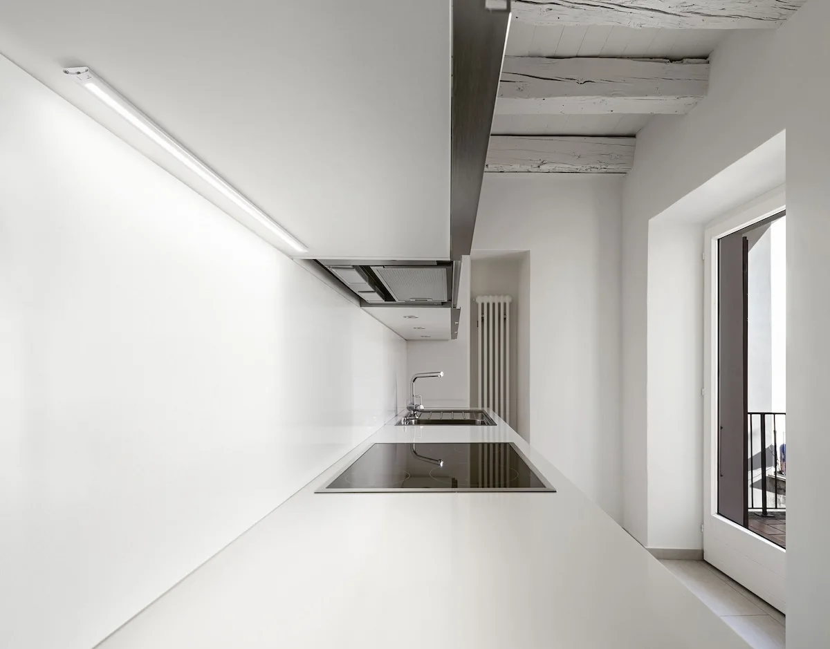 Fabas Luce Eclairage sous meuble GALWAY grand, dimmable LED IP20, blanche gradable 16W 1500lm 3000K 100cm Fabas Luce Eclairage sous meuble GALWAY grand, dimmable LED IP20, blanche gradable 16W 1500lm 3000K 100cm