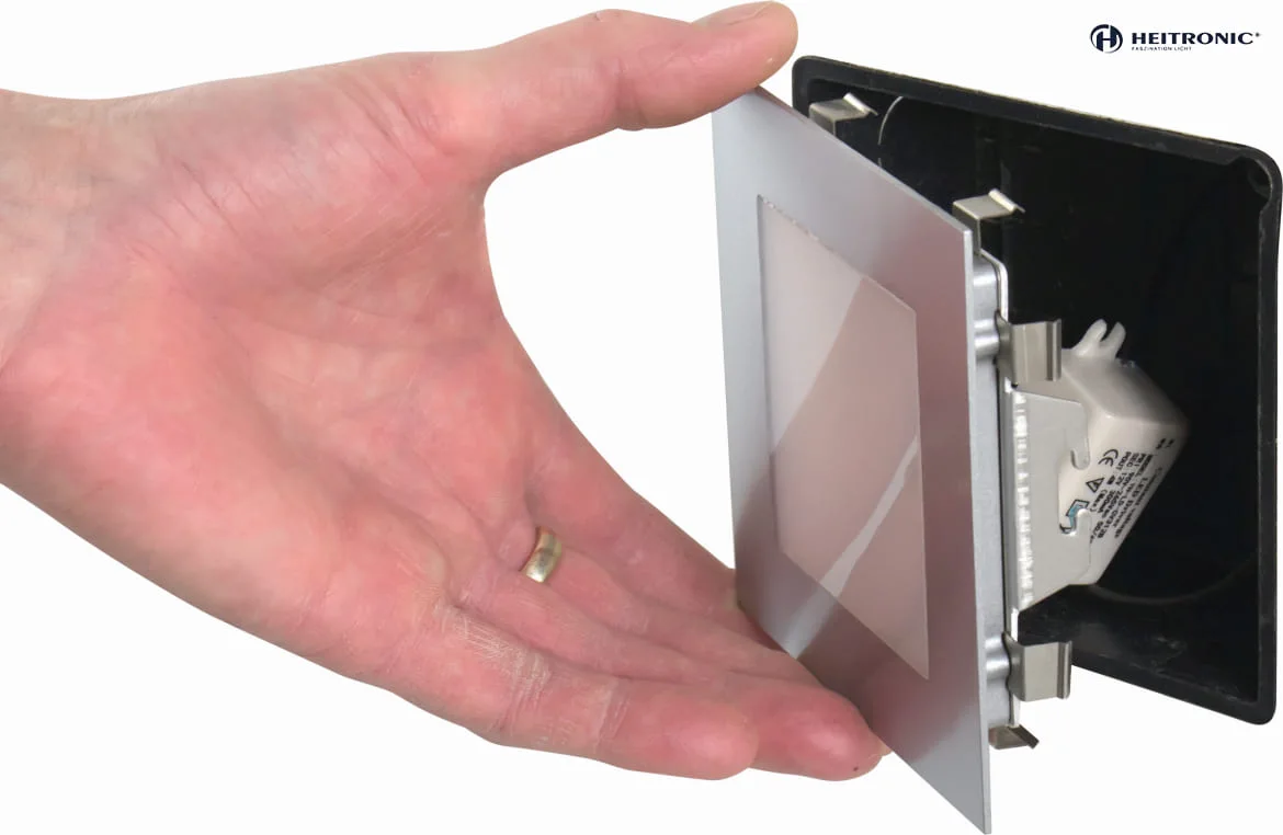 HEITRONIC Heitronic LED Panel, 2700K, warm white, 24 LED, 3,5W, silver HEITRONIC Heitronic LED Panel, 2700K, warm white, 24 LED, 3,5W, silver