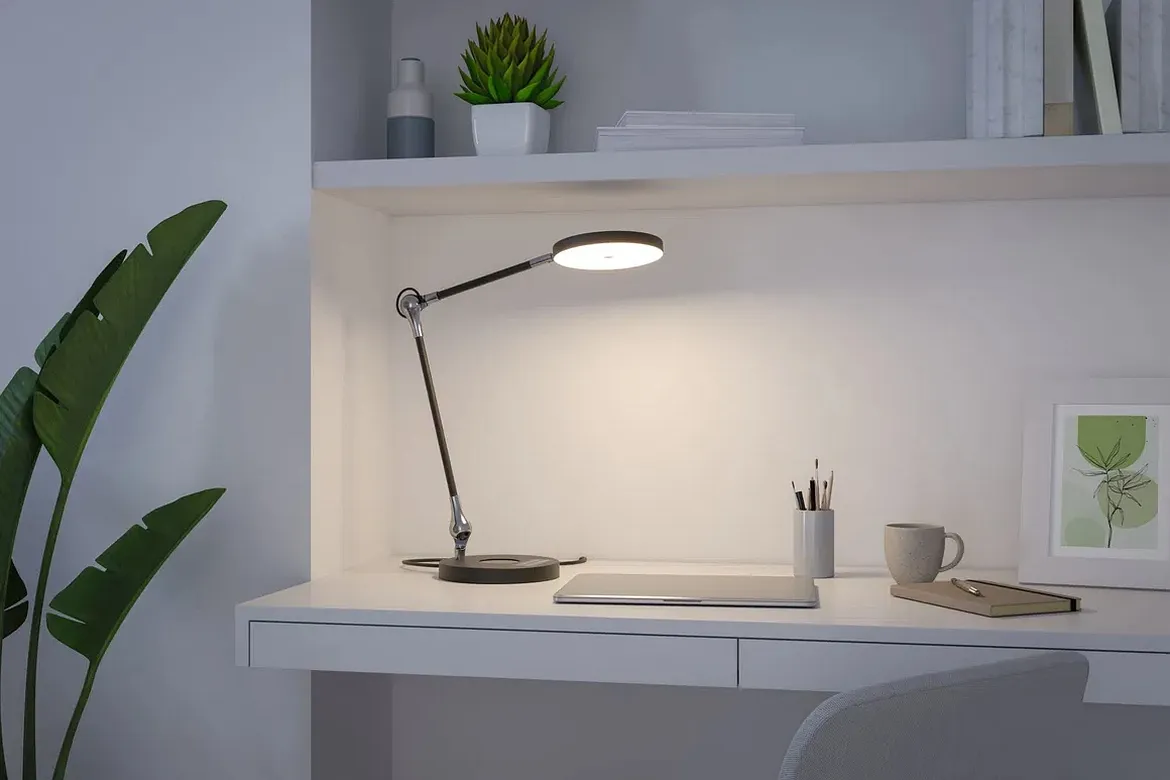 Paulmann LED Table lamp NUMIS with Qi charging functionn, 11W Tunable White, dimmable, black Paulmann LED Table lamp NUMIS with Qi charging functionn, 11W Tunable White, dimmable, black