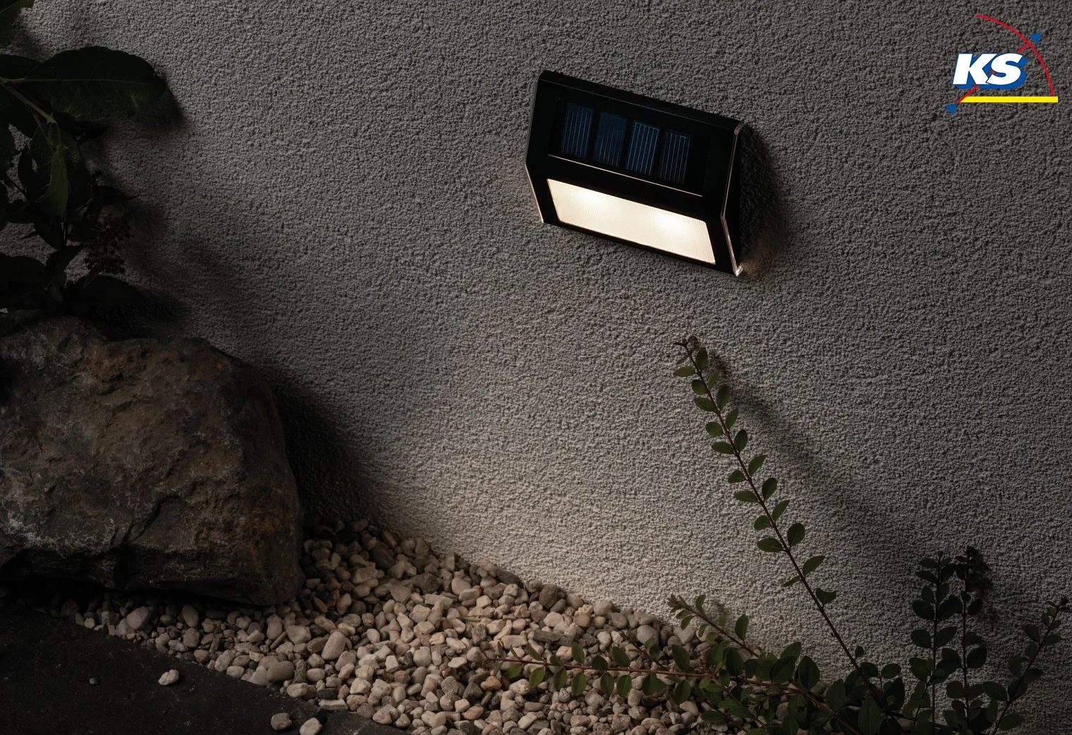 Paulmann solar wall luminaire DAYTON with brightness sensor IP44, anthracite Paulmann solar wall luminaire DAYTON with brightness sensor IP44, anthracite