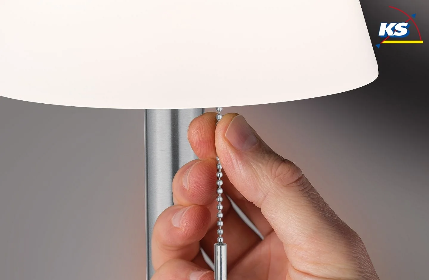 Paulmann Lampe de table solaire LILLESOL avec batterie, avec chaîne d'interrupteur à tirette IP44, acier inoxydable gradable Paulmann Lampe de table solaire LILLESOL avec batterie, avec chaîne d'interrupteur à tirette IP44, acier inoxydable gradable