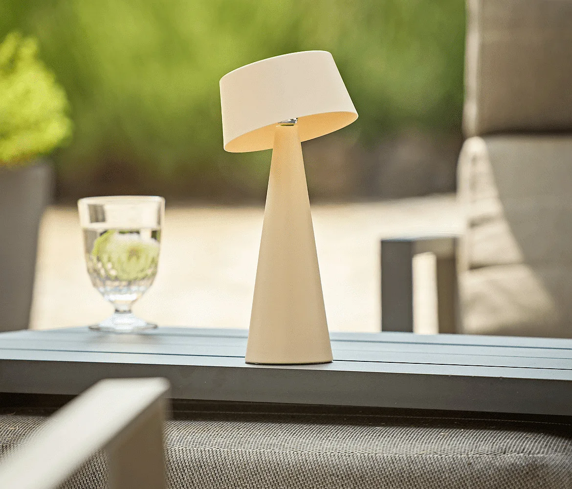 SIGOR solar table lamp SOLINO tiltable, with accumulator, with USB charging function, magnetic mounting IP44, mat, dune beige dimmable SIGOR solar table lamp SOLINO tiltable, with accumulator, with USB charging function, magnetic mounting IP44, mat, dune beige dimmable