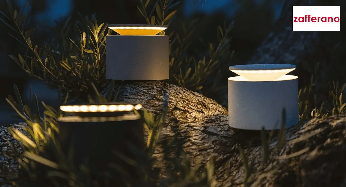 Zafferano battery table lamp PUSH-UP TAVOLO PRO cylindrical, adjustable, with diffuser IP54, sand coloured, lacquered dimmable Zafferano battery table lamp PUSH-UP TAVOLO PRO cylindrical, adjustable, with diffuser IP54, sand coloured, lacquered dimmable