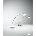 Fabas Luce Lampe de table HALE rond, inclinable IP20, aluminium brossé, chrome gradable