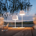 SIGOR Lampe de table � accu NUINDIE angulaire, CCT Switch, dimmable IP54, blanc neige gradable