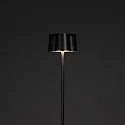 Konstsmide Lampadaire à accu NICE angulaire, avec connexion USB, CCT Switch, avec variateur tactile IP54, noir gradable