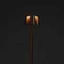 Konstsmide Lampadaire à accu NICE angulaire, avec connexion USB, CCT Switch, avec variateur tactile IP54, rouille gradable